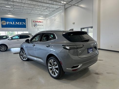 Used 2022 Buick Envision Avenir w/ Premium Seat Package AWD/4WD image 8