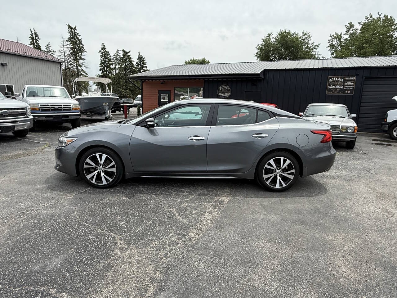 Used 2016 Nissan Maxima 3.5 SV FWD image 2
