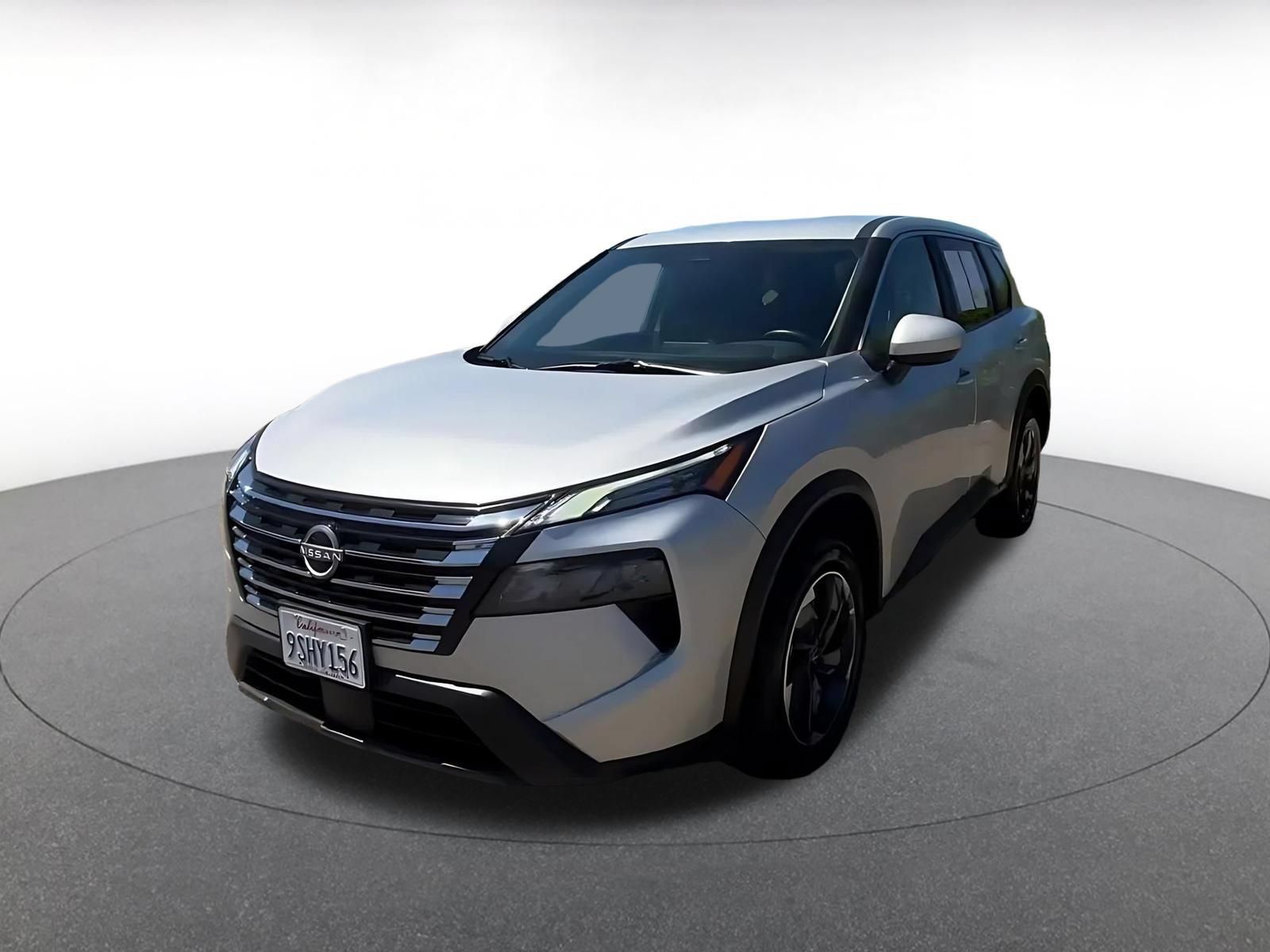Used 2025 Nissan Rogue SV FWD image 6