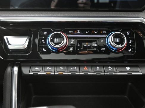 Used 2023 GMC Sierra 1500 Denali w/ Denali Reserve Package image 30