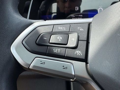 Used 2023 Volkswagen Jetta SE FWD image 21