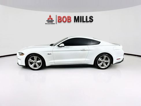 Used 2019 Ford Mustang GT Premium RWD image 4