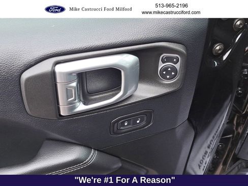 Used 2019 Jeep Wrangler Unlimited Sahara w/ Safety Group image 22