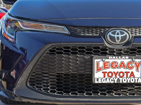 Used 2020 Toyota Corolla LE image 9