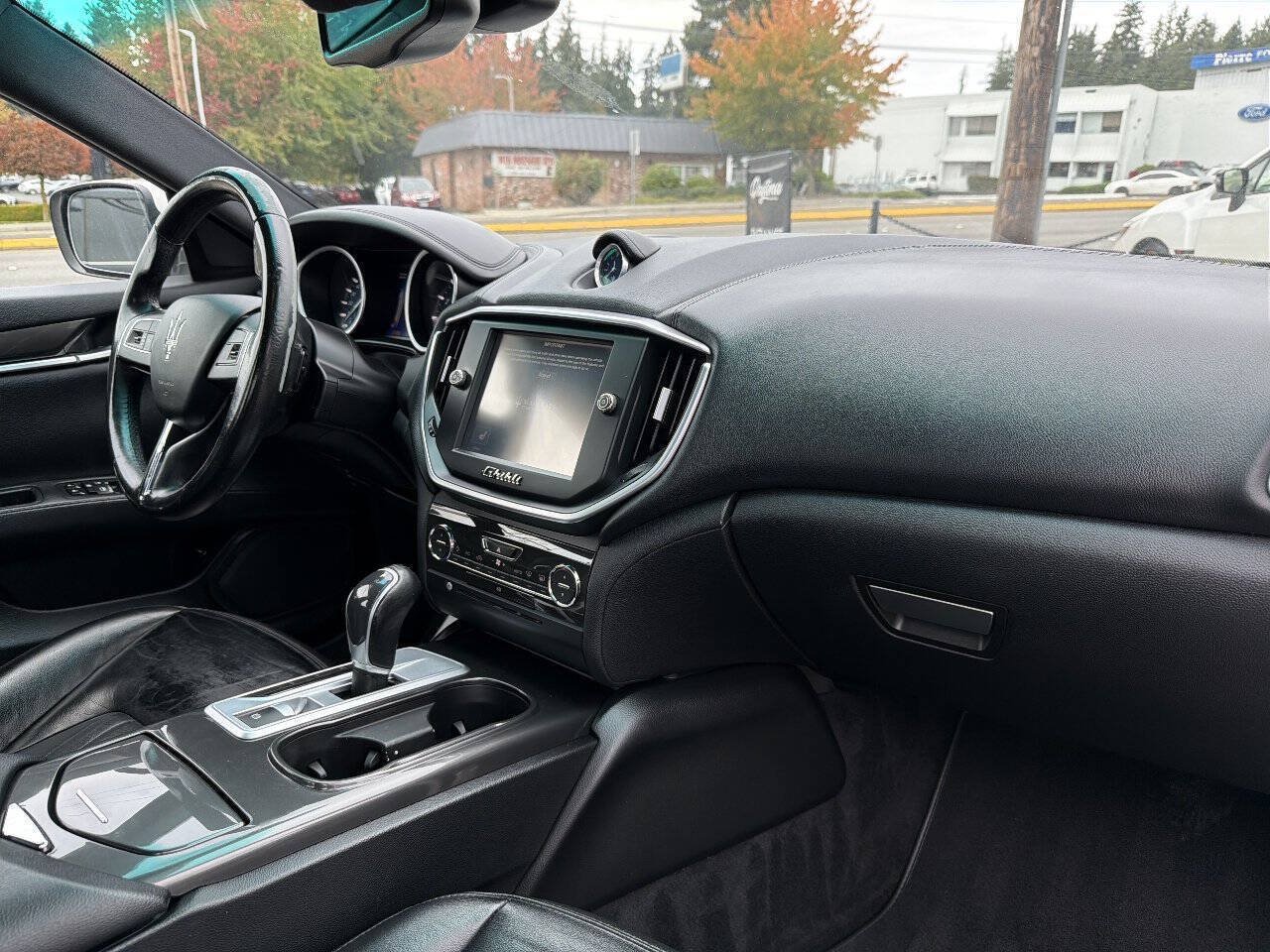 Used 2016 Maserati Ghibli S RWD image 17