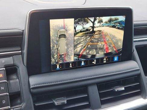 Used 2023 Chevrolet Tahoe Z71 w/ Z71 Off-Road Package image 6