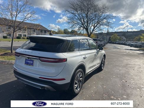 New 2025 Lincoln Corsair AWD w/ Equipment Group 101A image 5