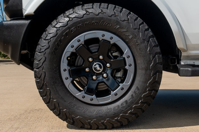 Used 2022 Ford Bronco Outer Banks AWD/4WD image 9