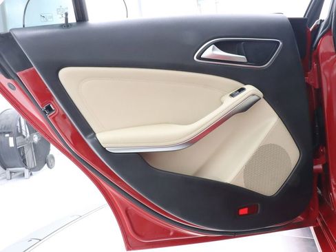 Used 2017 Mercedes-Benz CLA 250 image 37
