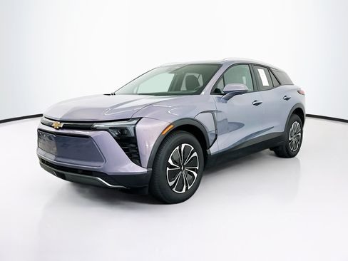 Used 2024 Chevrolet Blazer EV LT AWD/4WD image 3