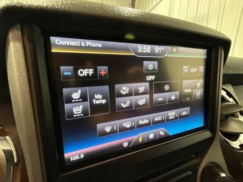 Used 2014 Ford F350 Lariat w/ Lariat Ultimate Package AWD/4WD image 25