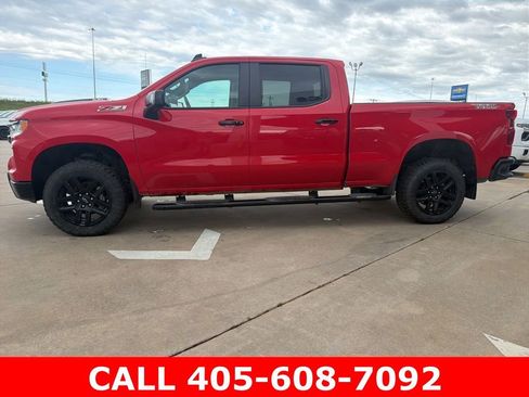 Used 2024 Chevrolet Silverado 1500 LT Trail Boss w/ LT Trail Boss Premium Package AWD/4WD image 15