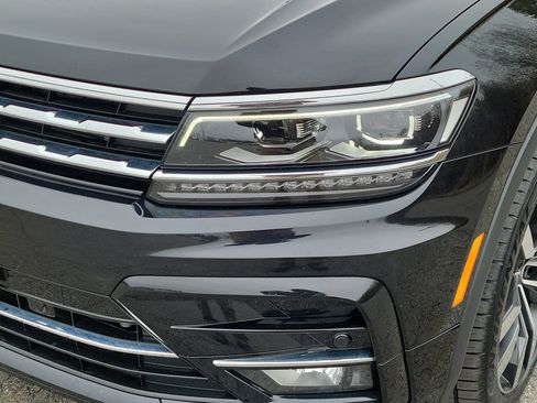 Used 2020 Volkswagen Tiguan SEL Premium R-Line AWD/4WD image 9