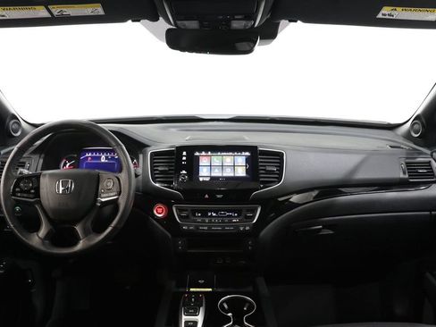 Used 2024 Honda Passport Black Edition image 17