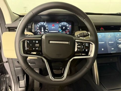 Certified 2025 Land Rover Discovery Sport S image 17