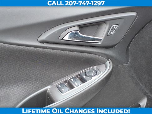Used 2024 Chevrolet Malibu LT FWD image 11