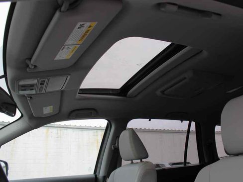 Used 2017 Honda Pilot EX-L image 13