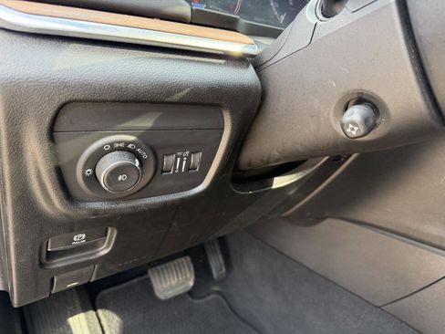 Used 2024 Jeep Grand Cherokee L Summit image 12