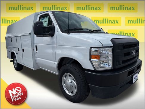 New 2026 Ford E-350 and Econoline 350 Super Duty RWD image 1