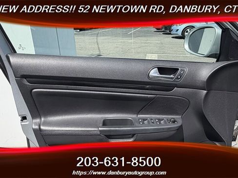 Used 2014 Volkswagen Jetta SE FWD image 10