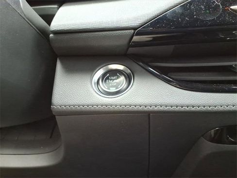 Used 2025 Buick Enclave Preferred image 24