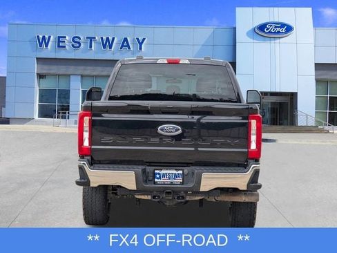 Used 2024 Ford F250 XLT w/ FX4 Off-Road Package AWD/4WD image 4