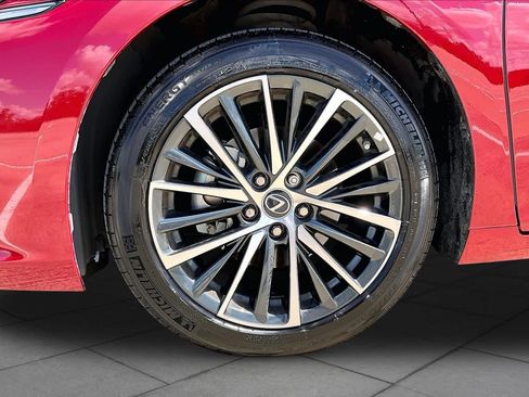 Used 2025 Lexus ES 350 w/ Premium Package FWD image 11