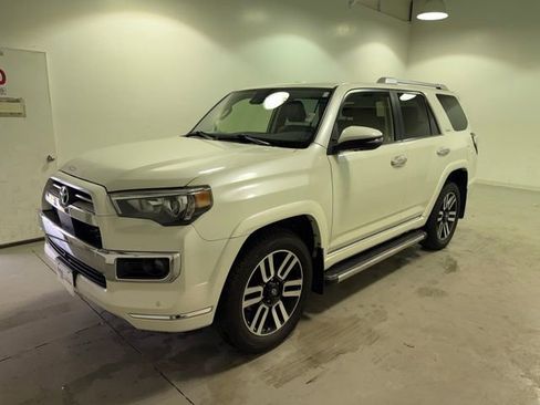 Used 2023 Toyota 4Runner Limited image 3