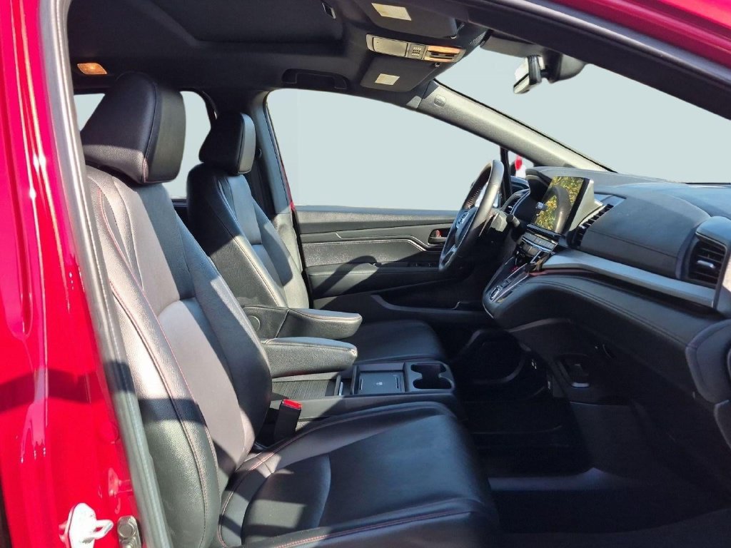 Used 2025 Honda Odyssey Sport-L image 26