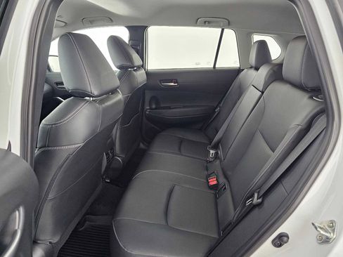 Used 2023 Toyota Corolla Cross XLE image 16