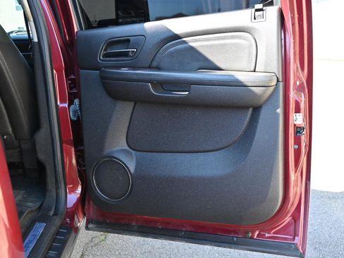 Used 2014 GMC Sierra 2500 Denali w/ Snow Plow Prep Package image 39