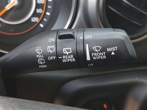 Used 2022 Jeep Wrangler Unlimited Sport AWD/4WD image 23