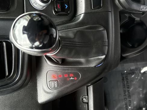 Used 2023 RAM ProMaster 2500 FWD image 20