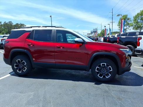 New 2026 Chevrolet Equinox ACTIV w/ Convenience Package III FWD image 2