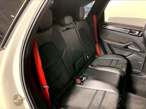Certified 2022 Porsche Cayenne GTS AWD/4WD image 23