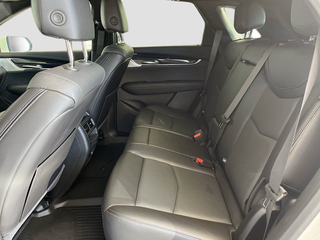 Used 2024 Cadillac XT5 Premium Luxury w/ LPO, Floor Liner Package AWD/4WD image 26