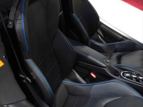 Used 2022 McLaren GT RWD image 23