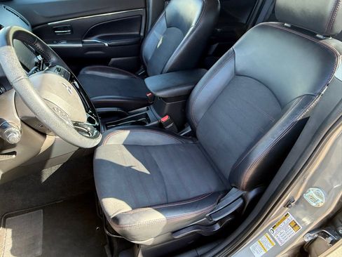 Used 2024 Mitsubishi Outlander Sport SE image 17