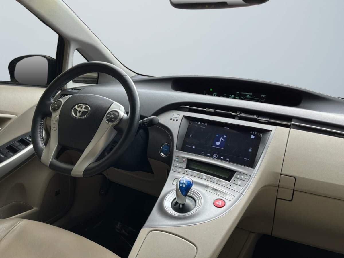 Used 2013 Toyota Prius Four FWD image 14