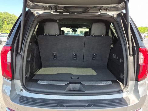 Used 2025 GMC Yukon Denali RWD image 33