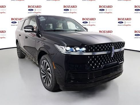 New 2026 Lincoln Navigator L Black Label AWD/4WD image 1