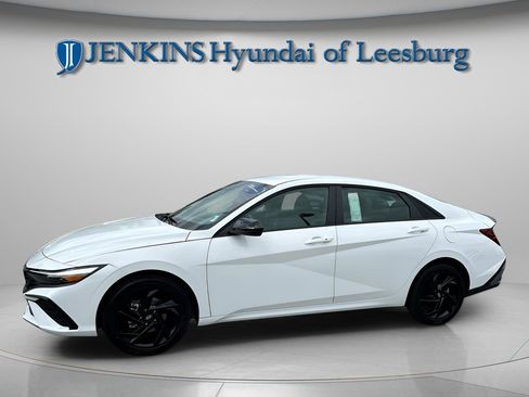 New 2026 Hyundai Elantra Sport image 13