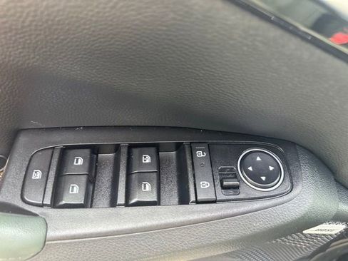 Used 2024 Kia Seltos SX w/ SX Sunroof Package image 10