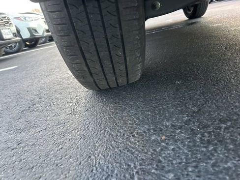 Used 2023 Subaru Outback Limited image 9