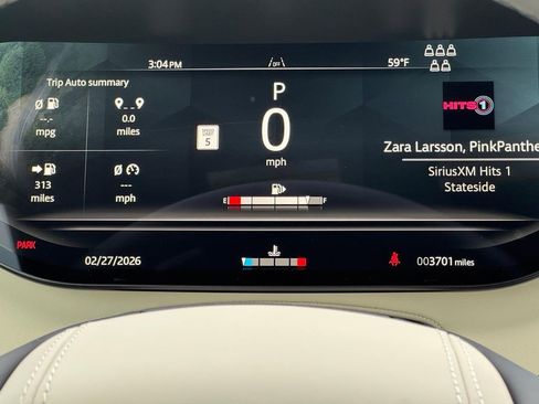 Used 2025 Land Rover Range Rover Long Wheelbase SE image 13