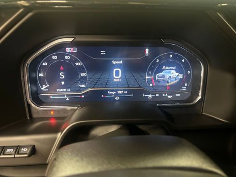 Certified 2025 GMC Sierra 1500 AT4 w/ AT4 Premium Package AWD/4WD image 20