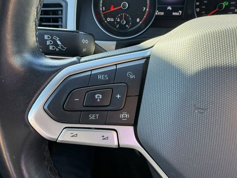 Certified 2020 Volkswagen Atlas Cross Sport SE w/ Panoramic Sunroof Package image 13