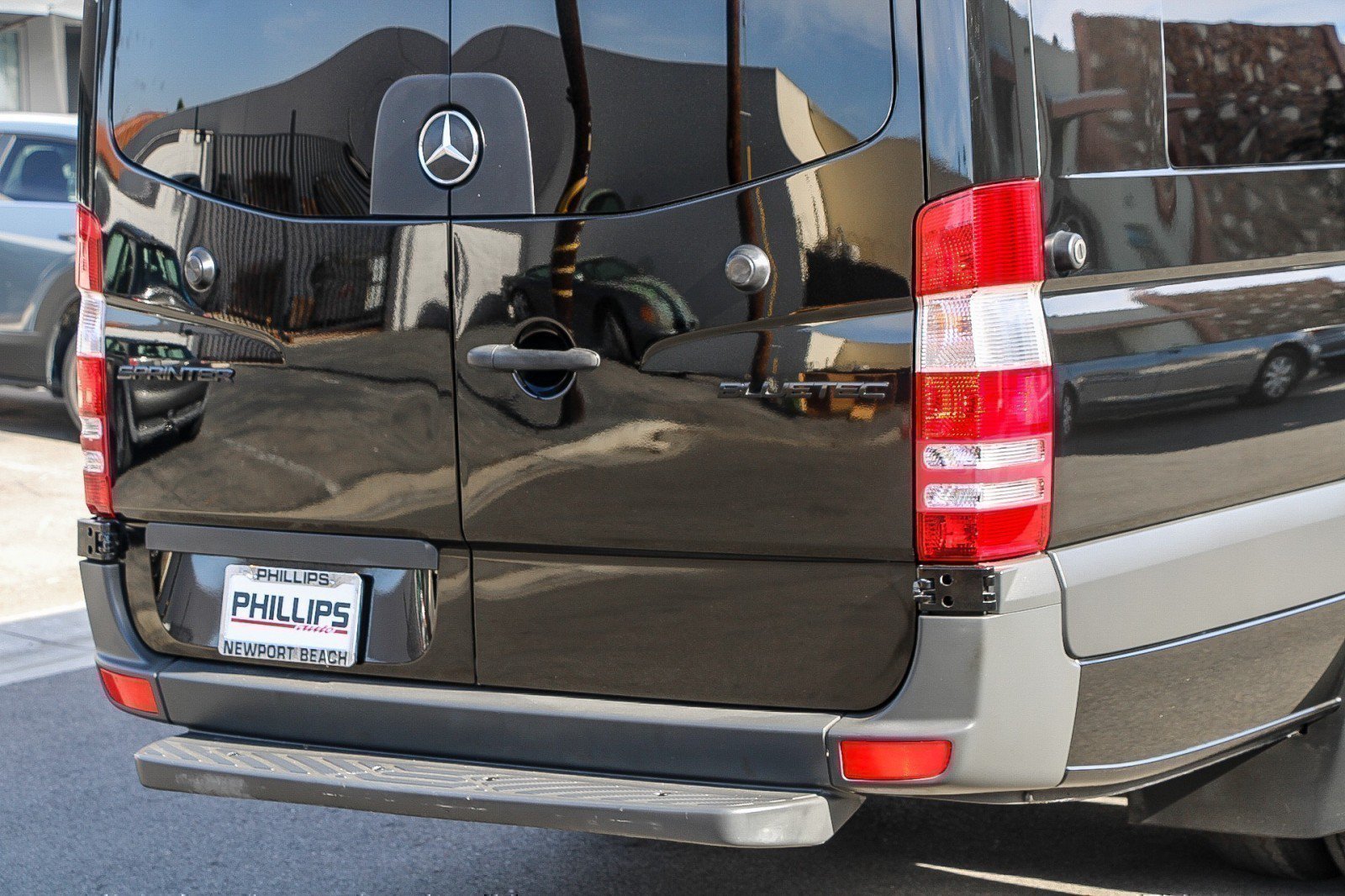 Used 2017 Mercedes-Benz Sprinter 3500 image 24