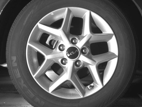Used 2025 Kia Soul LX w/ LX Technology Package FWD image 15