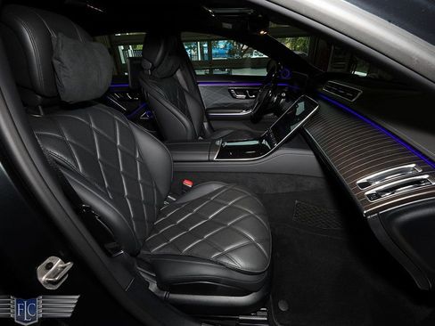Used 2024 Mercedes-Benz Maybach S 580 4MATIC image 16